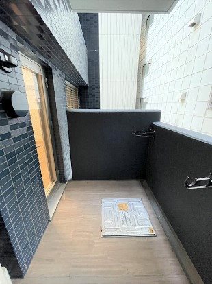 プレサンス丸の内アデル ベランダ