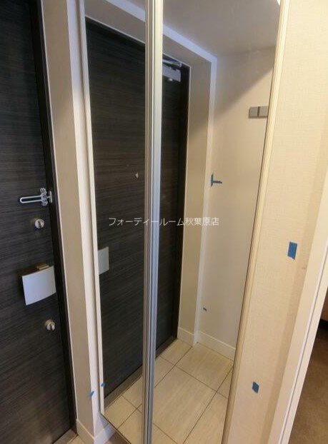 クレストコート文京湯島 玄関