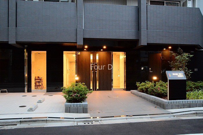 ステージファースト仲御徒町 エントランス