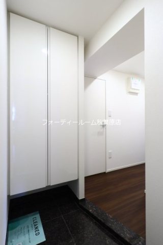 ステージファースト仲御徒町 玄関