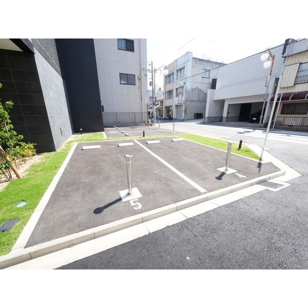 MAXIV名古屋 駐車場