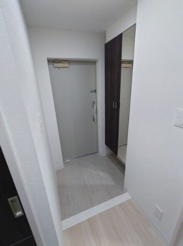 IE伏見 玄関