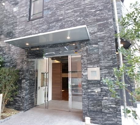 コンシェリア新橋MASTER'S VILLA エントランス