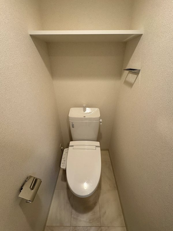 プレサンス伏見アーバンベース トイレ