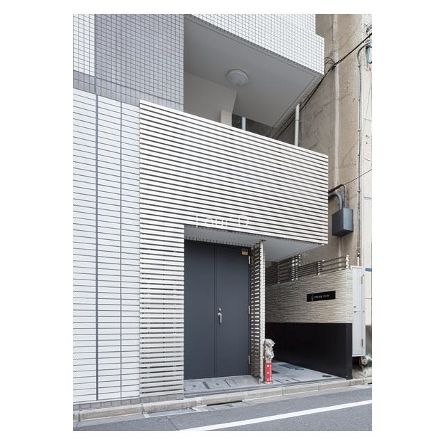 コンフォリア上野広小路 エントランス