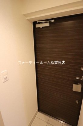 ＧＥＮＯＶＩＡ新御徒町ｓｋｙｇａｒｄｅｎ 玄関