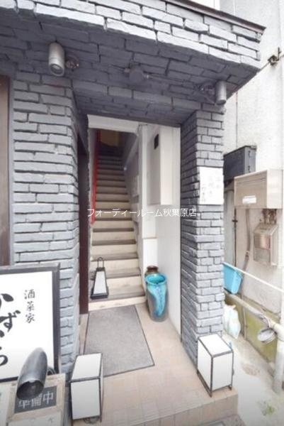 Cube神田 エントランス