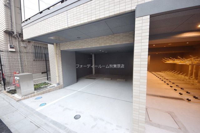 S-RESIDENCE新御徒町West  駐車場