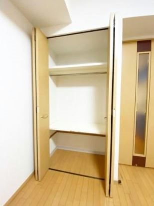 プレサンス名古屋城前 収納