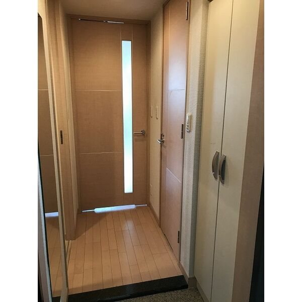 プレサンス新栄デコール 玄関