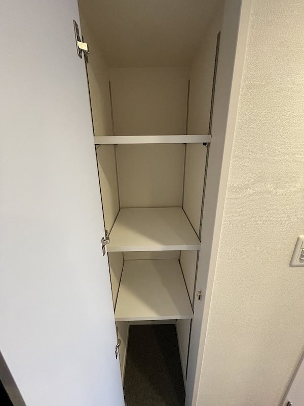 プレサンス大曽根駅前ファースト 収納