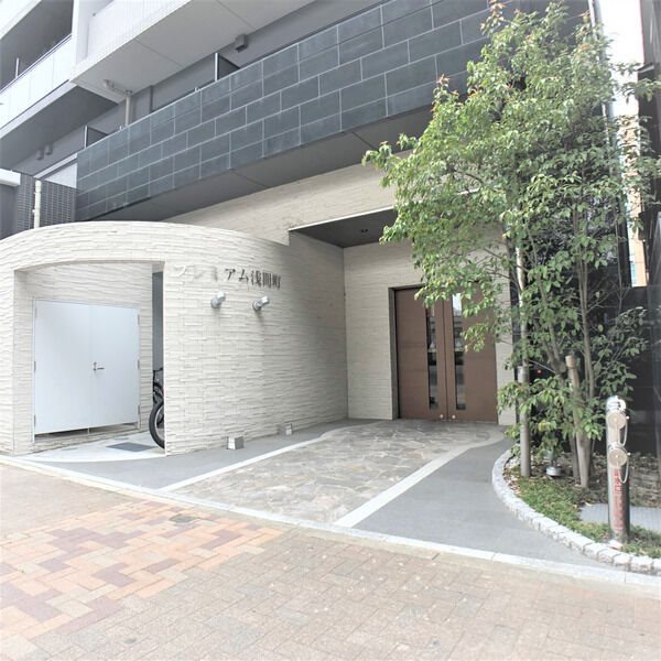 プレミアム浅間町 エントランス