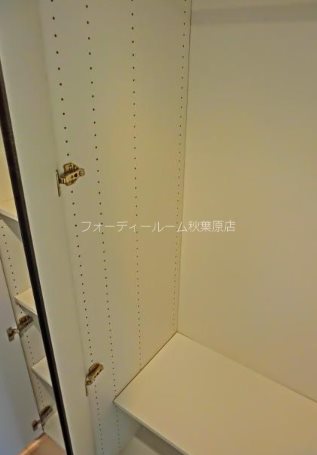 パークハビオ上野３丁目 収納