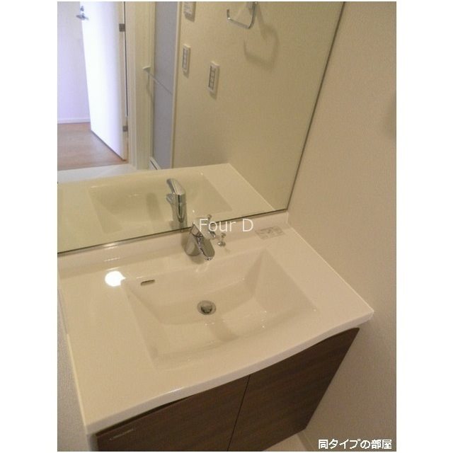 コンフォリア浅草橋 洗面所