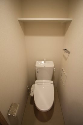 プレサンス ジェネ 丸の内 トイレ