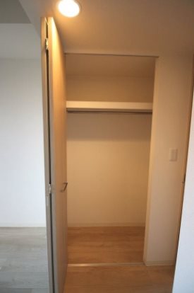 プレサンス ジェネ 丸の内 収納