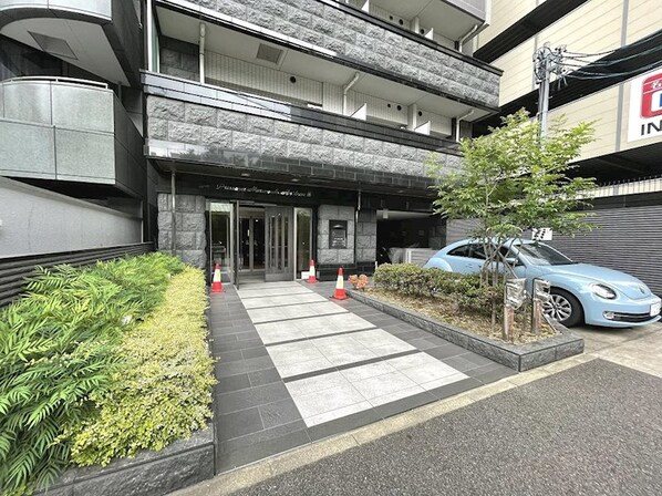プレサンス丸の内レジデンスⅢ エントランス