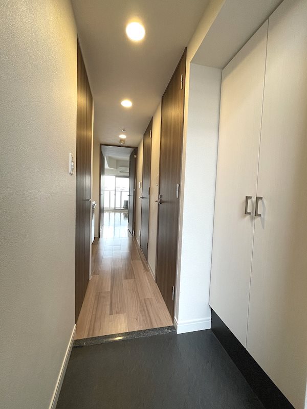 プレサンス久屋大通公園セラフィ  玄関
