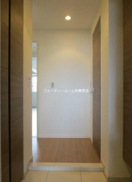 メトロステージ上野  玄関
