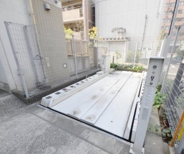ハイリーフ芝大門 駐車場