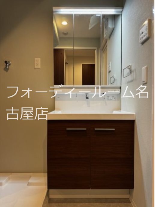 Colline Field 名駅南 洗面所