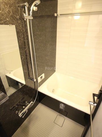 コンシェリア南麻布　＜ＴＯＫＹＯ　ＰＲＥＭＩＵＭ＞　EAST  風呂画像