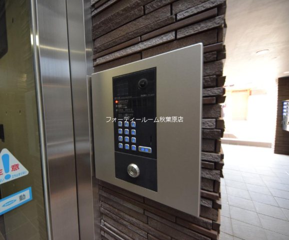 レジアス　ウエノサクラギ エントランス