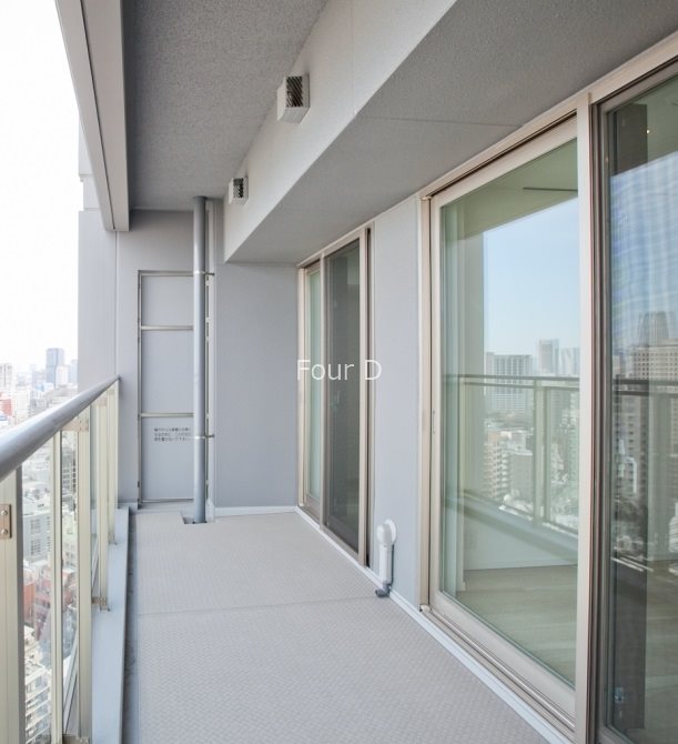ＴＨＥ　ＲＯＰＰＯＮＧＩ　ＴＯＫＹＯ　ＣＬＵＢ　ＲＥＳＩＤＥＮＣＥ  ベランダ