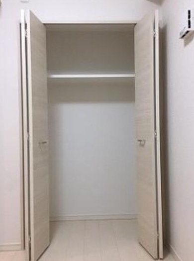 セレニティー名駅 収納