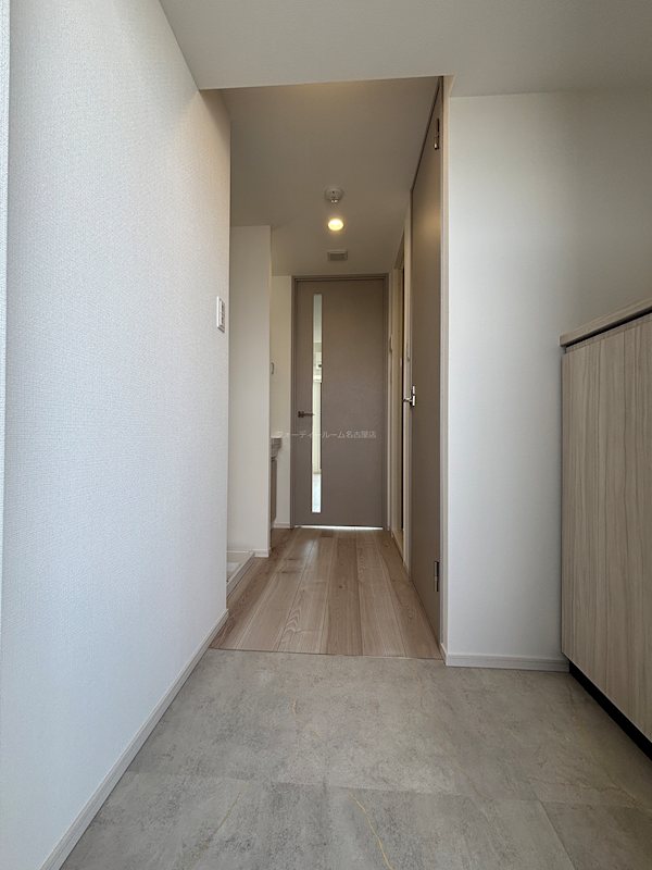 S-RESIDENCE金山flap 玄関