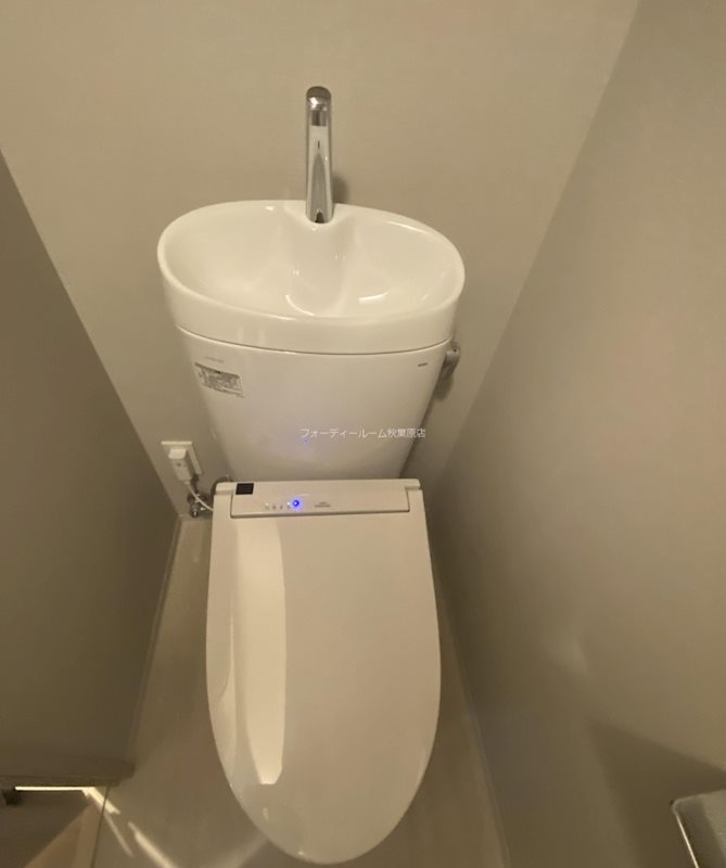 シーズンフラッツ蔵前 トイレ