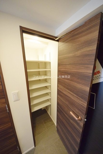 ザ・パークハビオ根岸三丁目 収納