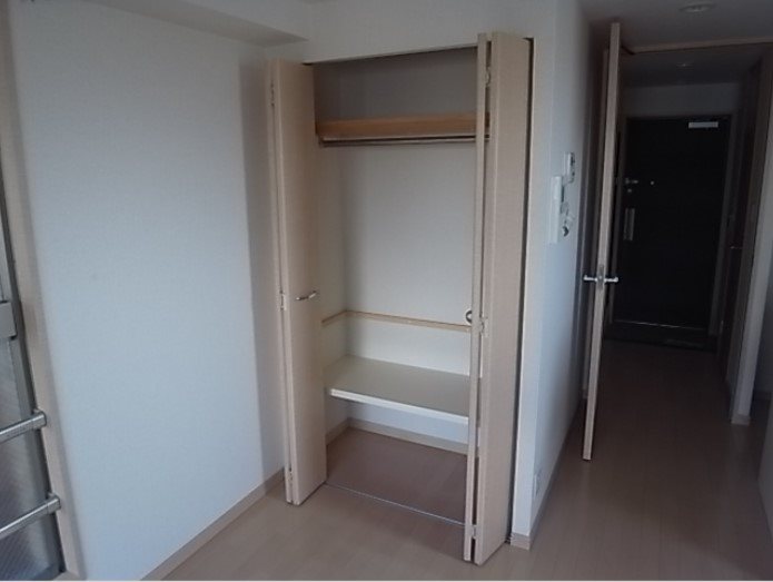 プレサンス新栄デコール 収納