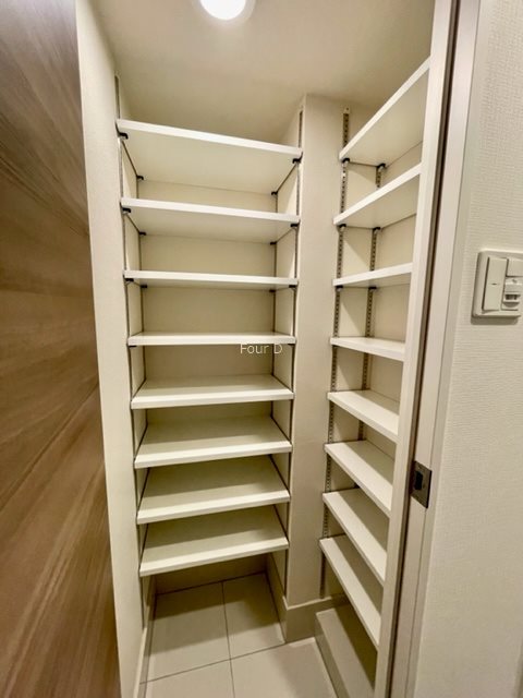 レジディア大手町北  玄関