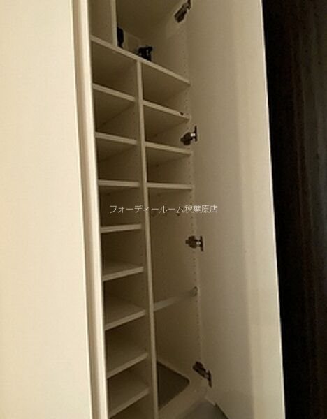パークアクシス入谷 玄関