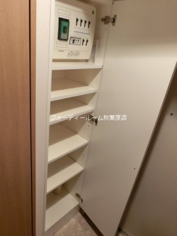 スカイコート神田第5  玄関