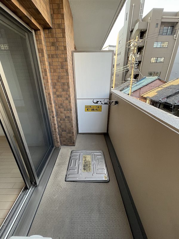 プレサンス名古屋駅前プラチナム ベランダ