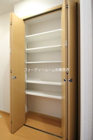 プレスト・アイディ秋葉原 収納
