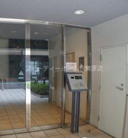 菱和パレス九段  エントランス