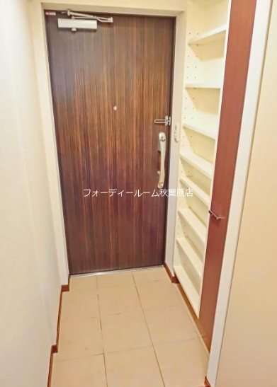 ＡＺＥＳＴ日暮里 玄関