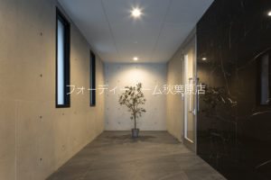 CREAL上野 ロビー