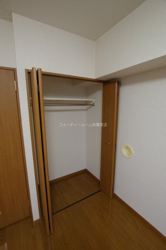 サンテミリオンお茶の水 収納