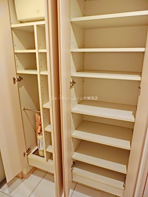 パークキューブ神田 玄関