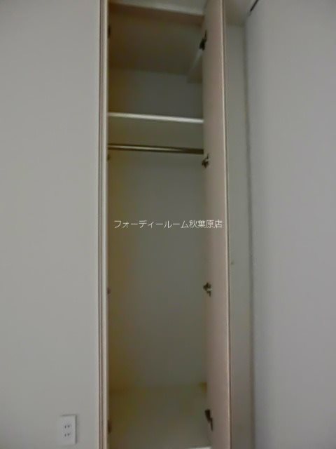 パークキューブ神田 収納