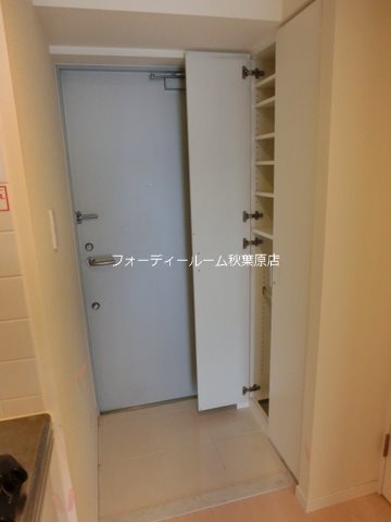 パークウェル三ノ輪駅前 玄関