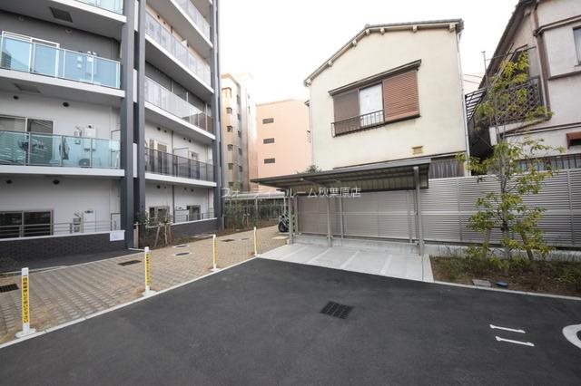 RisingplaceKameido 駐車場