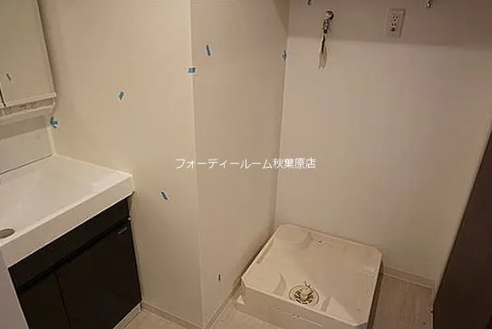 クレスト五番町 洗面所