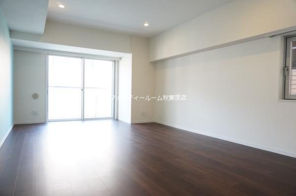 アーノンブライト一番町 リビング
