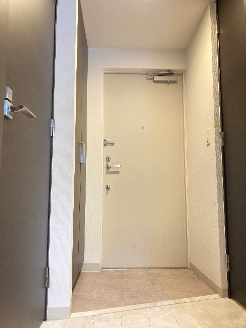 エステムコート名古屋ルノン 玄関