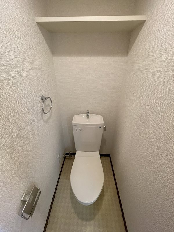 プレサンス鶴舞駅前ブリリアント トイレ